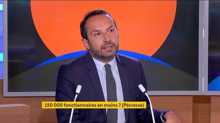 Présidentielle 2022 : "Valérie Pécresse a pris son ticket pour la Macronie" en promettant la suppression de 150.000 postes de fonctionnaires, estime Sébastien Chenu