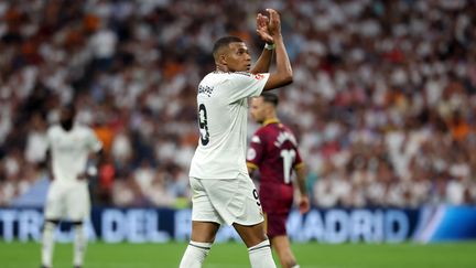 Kylian Mbappé avec le Real Madrid lors du match de Liga, face à Valladolid, le 25 août 2024. (PIERRE-PHILIPPE MARCOU / AFP)