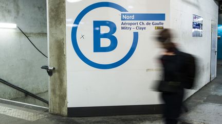 La station du RER B de Châtelet-Les Halles, à Paris, le 8 mars 2016.  (GEOFFROY VAN DER HASSELT / AFP)