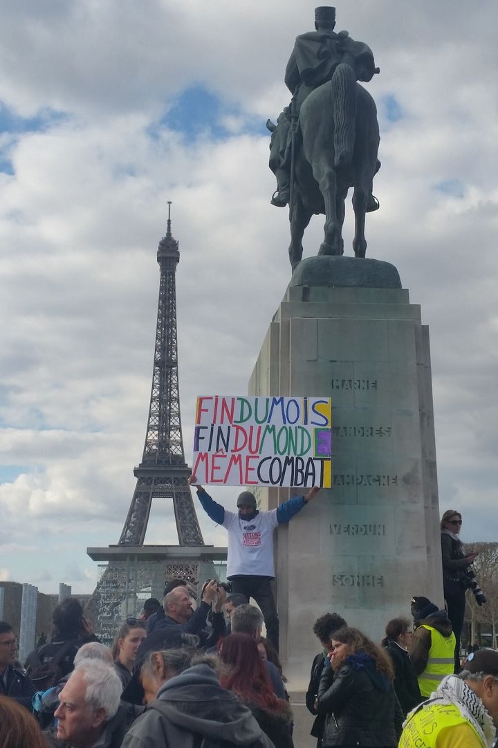 Les fonctionnaires ont manifesté, mardi 19 mars à Paris, à l'appel de la CGT et de Force ouvrière. (RAPHAËL EBENSTEIN / RADIO FRANCE)