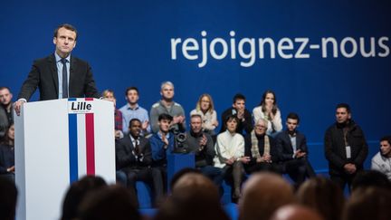 Emmanuel Macron, candidat à l'élection présidentielle, en meeting à Lille, le 14 janvier 2017. (DENIS CHARLET / AFP)