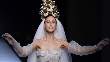 Jean Paul Gaultier haute couture printemps-été 2015, à Paris 
 (MIGUEL MEDINA / AFP)