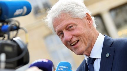 L'ancien président américain Bill Clinton à l'Elysée, le 30 septembre 2019. (BERTRAND GUAY / AFP)