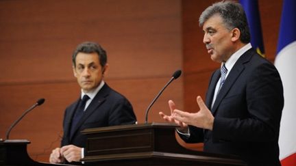 Abdullah Gül et Nicolas Sarkozy à Ankara (25/02/2011) (AFP / Eric Feferberg)