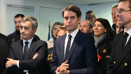 Le Premier ministre Gabriel Attal et le ministre de l'Intérieur Gérald Darmanin à Ermont (Val-d'Oise), le 10 janvier 2024. (BERTRAND GUAY / AFP)