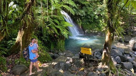 La Cascade des écrevisses quasiment désertée en raison des restrictions sanitaires. (BORIS LOUMAGNE / RADIO FRANCE)