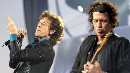 Mick Jagger et Keith Richards sur scène à Lausanne en 2007.
 (Fabrice Coffrini / AFP)