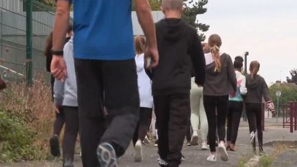 Sport : les adolescents d'aujourd'hui accusent une nette diminution de leurs capacités physiques (FRANCEINFO)