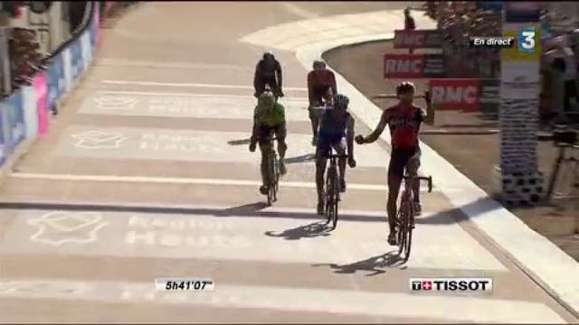 Revoyez le final du Paris-Roubaix et la victoire du Belge Greg Van Avermaet