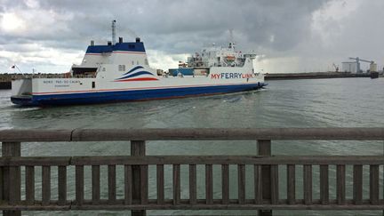 &nbsp; (Un bateau de la compagnie MyFerryLink entre au port de Calais © 20 MINUTES/SIPA)