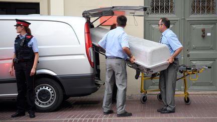 Le corps de Salvado Dali a été exhumé le 20 juillet 2017, à Figueras (Espagne). (LLUIS GENE / AFP)