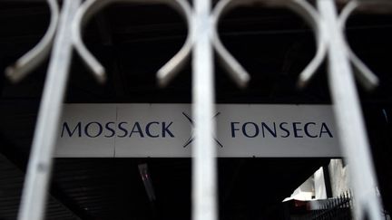 L'entrée du siège panaméen du cabinet Mossack-Fonseca en avril 2016. (RODRIGO ARANGUA / AFP)