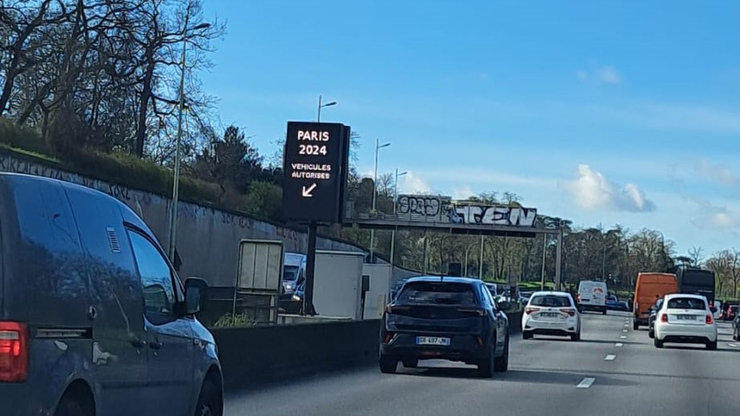 How will the “Olympic Lane” closed to traffic work during the Games?