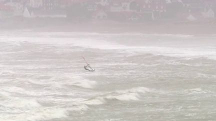 Tempête Ciara : le littoral se prépare au risque de vague-submersion