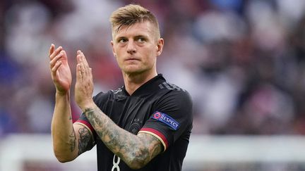 Le milieu de terrain allemand Toni Kroos&nbsp;lors des huitièmes de finale de l'Euro 2021 entre l'Angleterre et l'Allemagne au stade de Wembley à Londres. (FRANK AUGSTEIN / AFP)