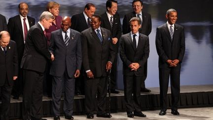 Les leaders du G8 se mêlent avec des dirigeants africains, lors du sommet de Huntsville, au Canada (25/06/10) (AFP / Luke Sharret)