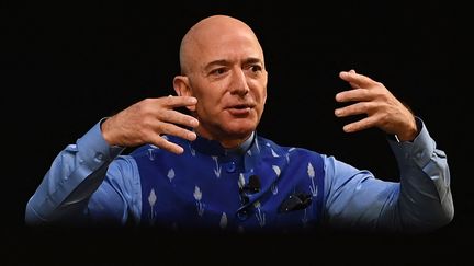 Le fondateur d'Amazon, Jeff Bezos, lors d'une conférence à New Delhi (Inde), le 15 janvier 2020. (SAJJAD  HUSSAIN / AFP)