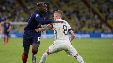 Le milieu de terrain Paul Pogba a été l'un des principaux artisans de la victoire française lors de France - Allemagne (1-0), mardi 15 juin 2021. (MATTHIAS SCHRADER / POOL)