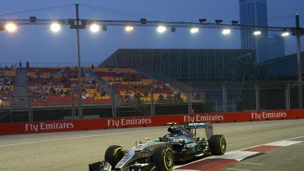 Nico Rosberg lors de la première séance d'essais libre à Singapour (MOHD RASFAN / AFP)