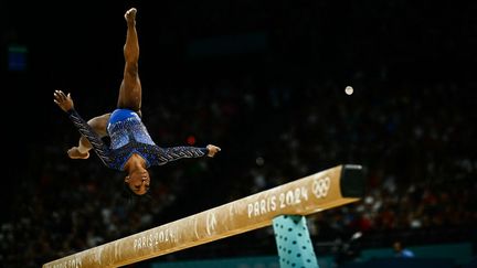 JO de Paris 2024 : Simone Biles remporte la sixième médaille d'or de sa carrière au concours général de gymnastique, impériale au sol et au saut