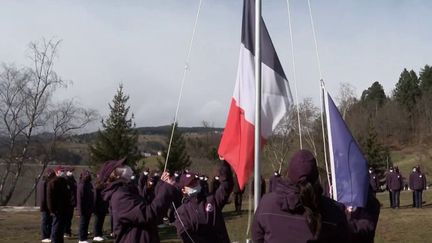 Alsace : des volontaires font leur service national universel (France 3)