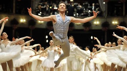 Manuel Legris et des danseurs du ballet de l&#039;Opéra de Vienne. Mars 2011
 (Herbert Neubauer/AP/SIPA)