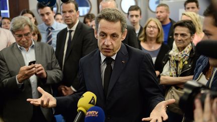 Nicolas Sarkozy, le 28 mai 2015, au si&egrave;ge de l'UMP &agrave; Paris. (STEPHANE DE SAKUTIN / AFP)