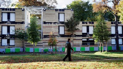 Le centre d'accueil pour SDF installé dans le 16è arrondissement de Paris, le 17 octobre 2016. (THOMAS SAMSON / AFP)