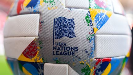 Le ballon de la Ligue des nations à l'Allianz Arena, le 6 septembre 2018. (MARVIN IBO GUENGOER / AFP)