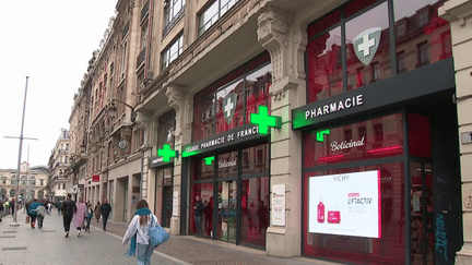 Santé : la concurrence des pharmacies à Lille (France 3)