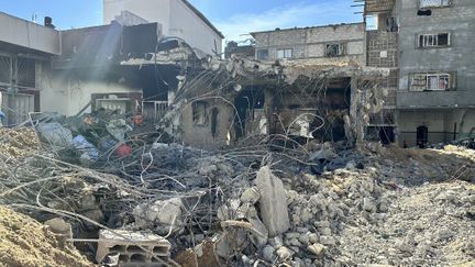 Kamal Adwan hospital in the Gaza Strip, after Israeli strikes, December 16, 2023. (MAHMOUD SABBAH / ANADOLU / AFP)