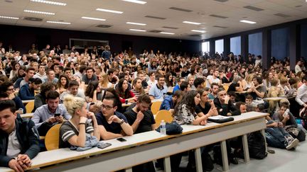 Des étudiants à l'université de Nantes (Loire-Atlantique), le 17 octobre 2017. (ESTELLE RUIZ / CITIZENSIDE / AFP)