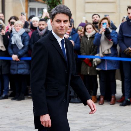 Prime Minister Gabriel Attal arrives for the handover ceremony with Elisabeth Borne in Matignon, January 9, 2024. (LUDOVIC MARIN / AFP)