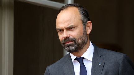 Le Premier ministre, Edouard Philippe, sur le perron de Matignon, le 13 juin 2019, à Paris. (LUDOVIC MARIN / AFP)