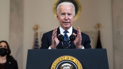 Le président américain Joe Biden s'exprime depuis la Maison Blanche, à Washington, le 20 avril 2021, après le verdict reconnaissant Derek Chauvin coupable du meurtre de George Floyd. (GETTY IMAGES NORTH AMERICA / AFP)