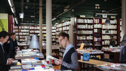 Dans une librairie parisienne.
 (Denis Meyer / Hans Lucas)