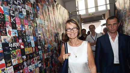 Françoise Nyssen visite le village Off d'Avignon (7 juillet 2017)
 (Boris Horvat / AFP)