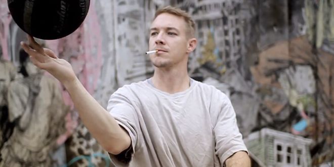 Le producteur Diplo, tête pensante de Major Lazer et patron du label Mad Decent.
 (Saisie écran de &quot;Express Yourself&quot;)