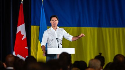 Le Premier ministre canadien Justin Trudeau lors d'un discours à l'occasion de la visite de Volodymyr Zelensky au Canada, le 22 septembre 2023 à Toronto. (KATHERINE KY CHENG / GETTY IMAGES NORTH AMERICA / AFP)