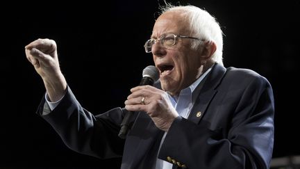 Bernie Sanders, le 1er mars 2020, lors d'un meeting à Los Angeles, en Californie (Etats-Unis). (MARK RALSTON / AFP)