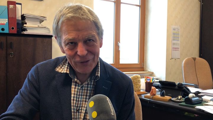 Jean-Claude Mensch, le maire d'Ungersheim. (MATTHIEU MONDOLONI / RADIO FRANCE)