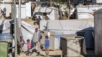 Le&nbsp;camp de réfugiés de Moria sur l'île de Lesbos en Grèce, en septembre 2018.&nbsp; (SOELVI IREN WESSEL-BERG / AFP)