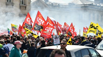 Manifestation de cheminots contre la réforme de la SNCF, à l'appel de l'intersyndicale de la compagnie ferroviaire le 5 mai 2018.&nbsp; (MAXPPP)