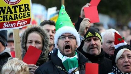 Dublin, en Irlande, le 10 décembre 2014. Appelé «Right2Water», le mouvement de protestation des Irlandais contre la taxation de l'eau. (Cathal Noonan / Agence Anadolu)