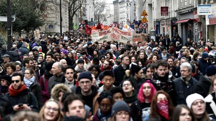 La précédente manifestation des fonctionnaires avait eu lieu le 22 mars 2018. Ici, le défilé parisien. (PHILIPPE LOPEZ / AFP)