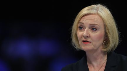 La nouvelle Première ministre&nbsp;Liz Truss s'exprime lors d'un événement du Parti conservateur à Birmingham (Royaume-Uni), le 23 août 2022. (GEOFF CADDICK / AFP)