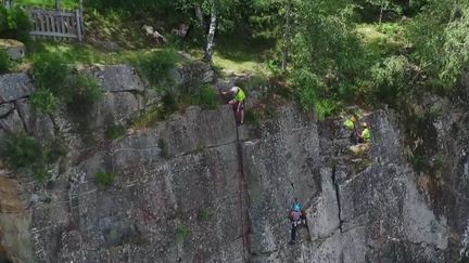 Un petit coin de paradis peu connu : les collines qui surplombent la ville de Guéret, dans la Creuse. (France 2)