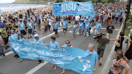 Une manifestation de soutien aux prisonniers basques en gr&egrave;ve de la faim a &eacute;t&eacute; organis&eacute;e le 11 ao&ucirc;t 2012 &agrave; Saint-S&eacute;bastien (Espagne). (ANDER GILLENEA / AFP)