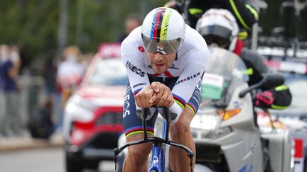 Filippo Ganna (Ineos-Grenadiers) a remporté la 1ere étape du Tour d'Italie 2021 samedi 8 mai. (LUCA BETTINI / AFP)