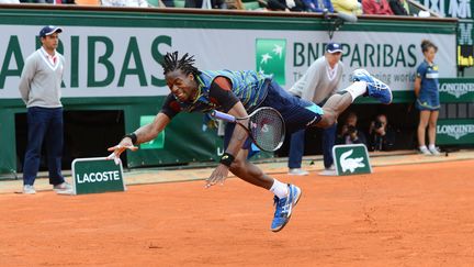 Ga&euml;l Monfils contre Tomas Berdych &agrave; Roland-Garros, le 27 mai 2013. (ALEXIS REAU / SIPA)